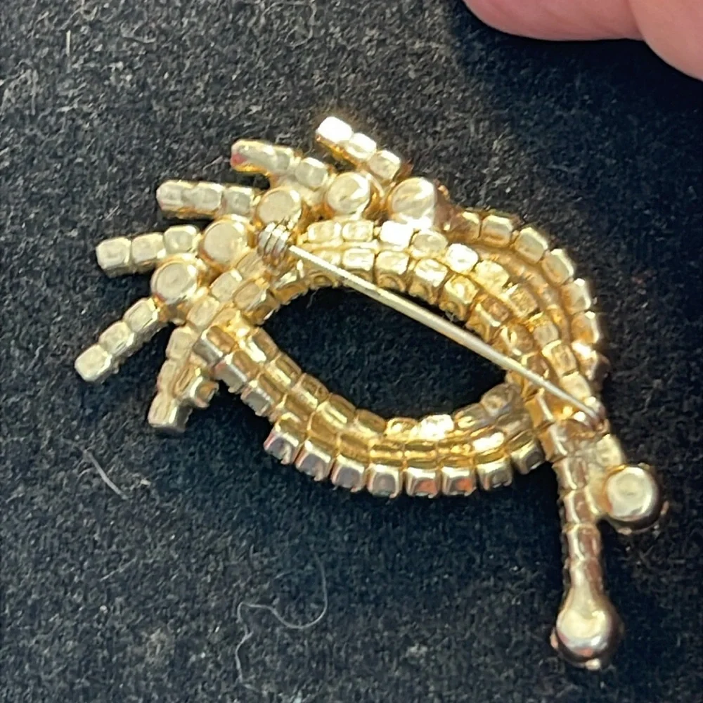 Alice Caviness Unsigned Vntg Gorg Blue & AB Peacock RS Layered Sparkle Brooch MA - Picture 3 of 4